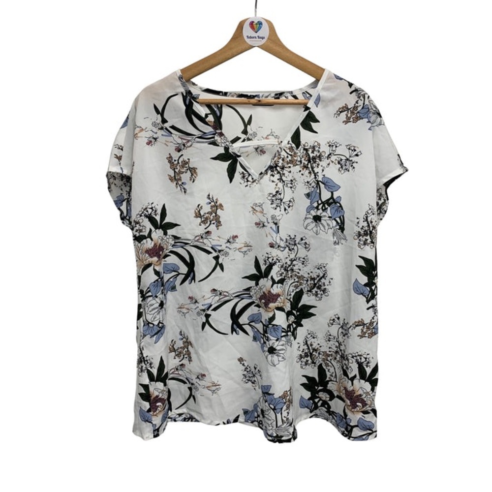 SHEIN White Floral V-neck Top Size XL-NWOT